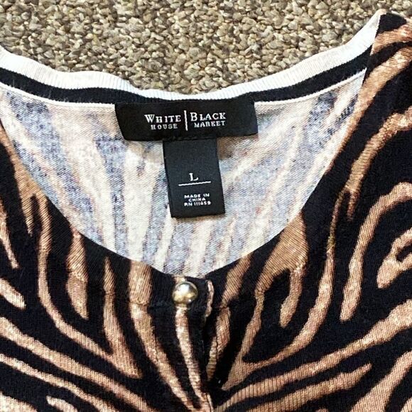 White Black House Market 3/4 Sleeve Fitted Button Down Sweatshirt Size L - Picture 3 of 7